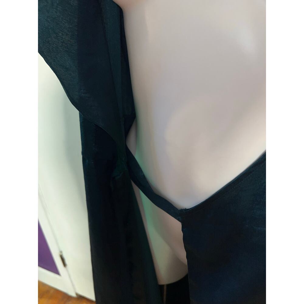 Lulus women’s New off the shoulder mariah satin emerald green wrap maxi dress - Picture 5 of 14